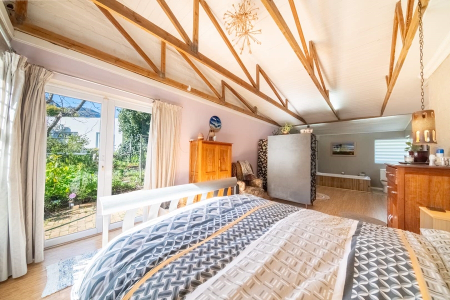 4 Bedroom Property for Sale in Paradyskloof Western Cape